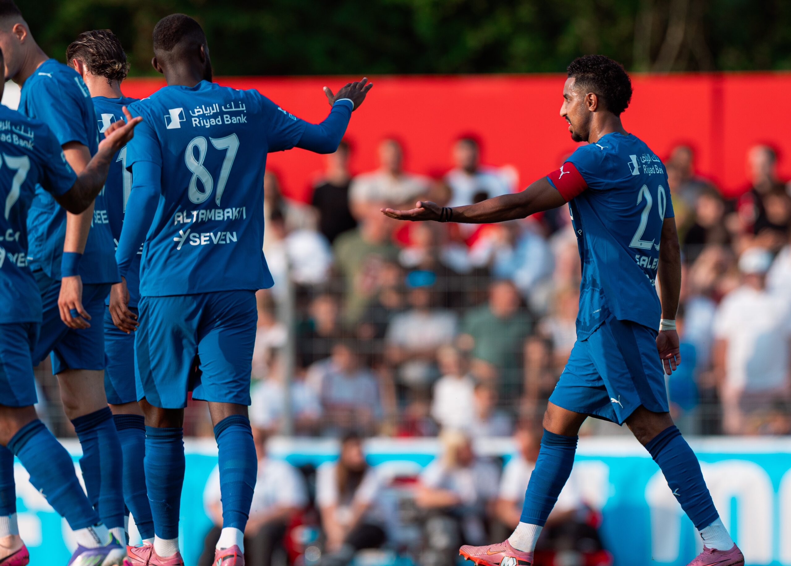 القادسية يعترض على مشاركة الأهلي بدل الهلال في كأس السوبر