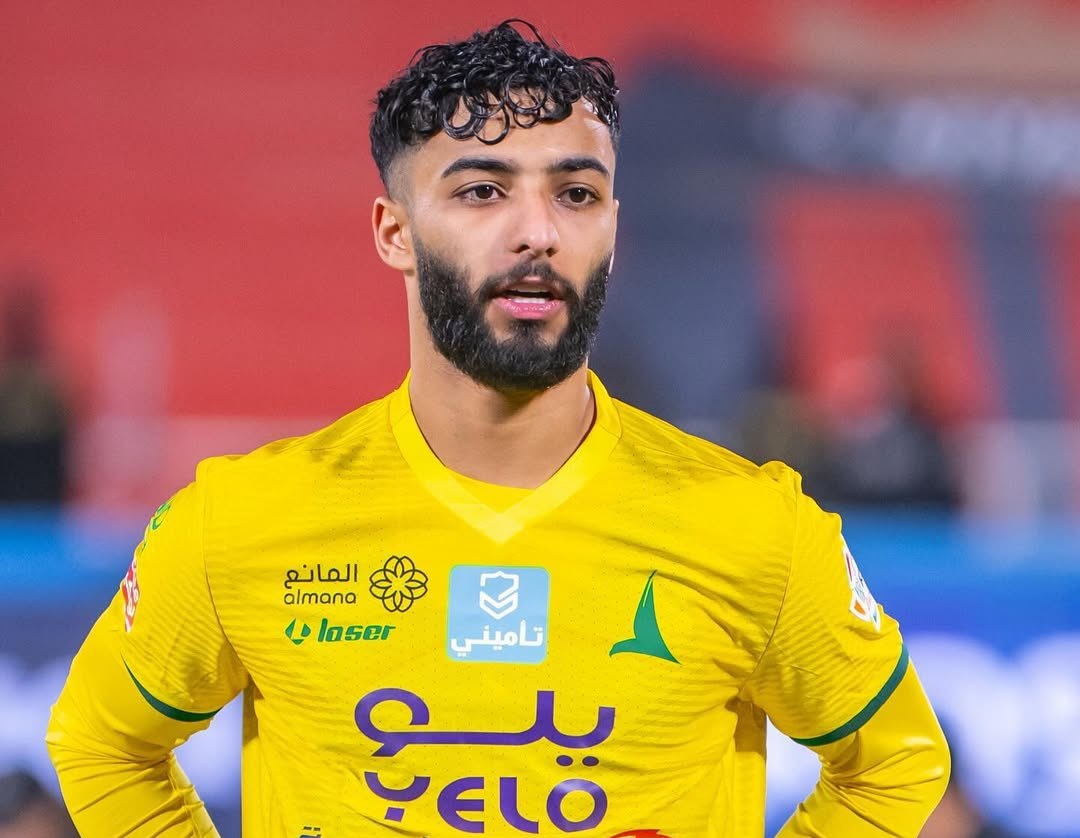 الأهلي يراقب صالح أبو الشامات.. ومفاوضات مرتقبة مع الخليج